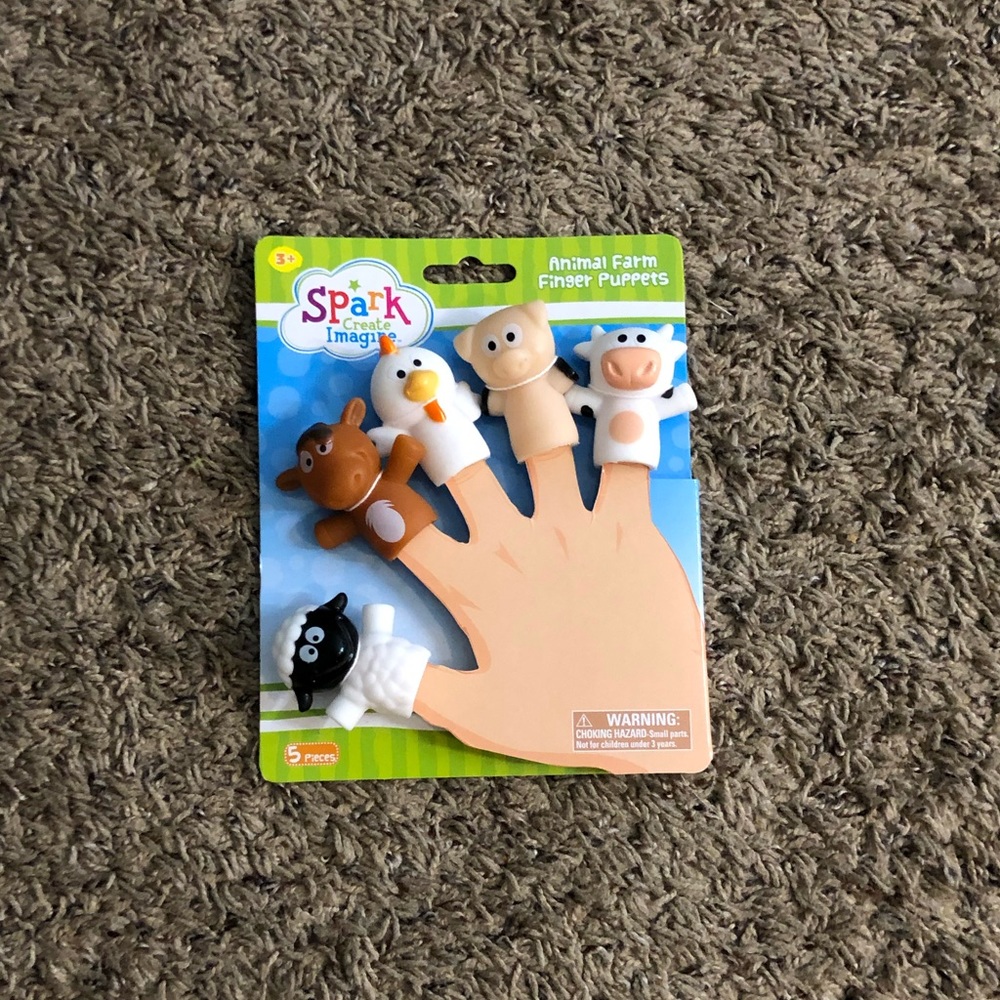 Animal farm finger puppets